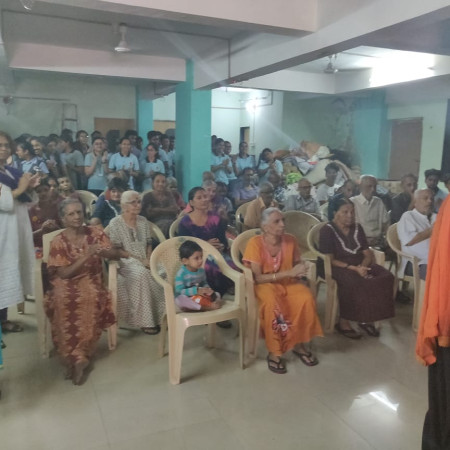 Old Age Home Visit By 12th